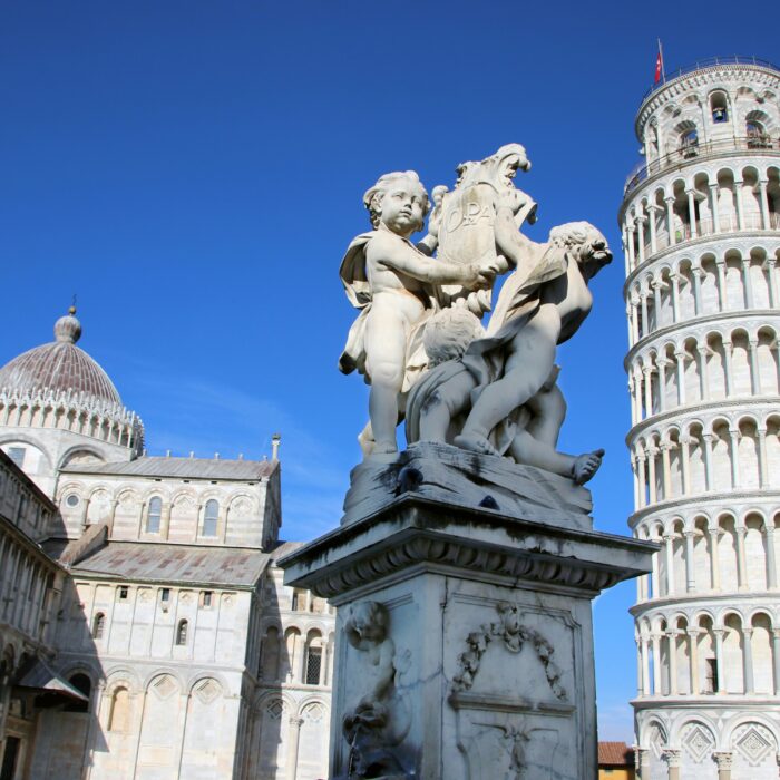 Pisa statua